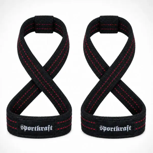 Mustat kahdeksikon muotoiset SportKraft Heavy Figure 8 vetoremmit punaisilla tikkausompeleilla ja valkoisella merkkilogolla valkoisella taustalla.