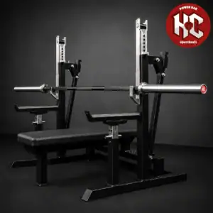 Sportkraft - Salimarkku Oy 54 SportKraft Hardcore voimanostotanko 20kg kuntosalin nostolavalla ja telineessä